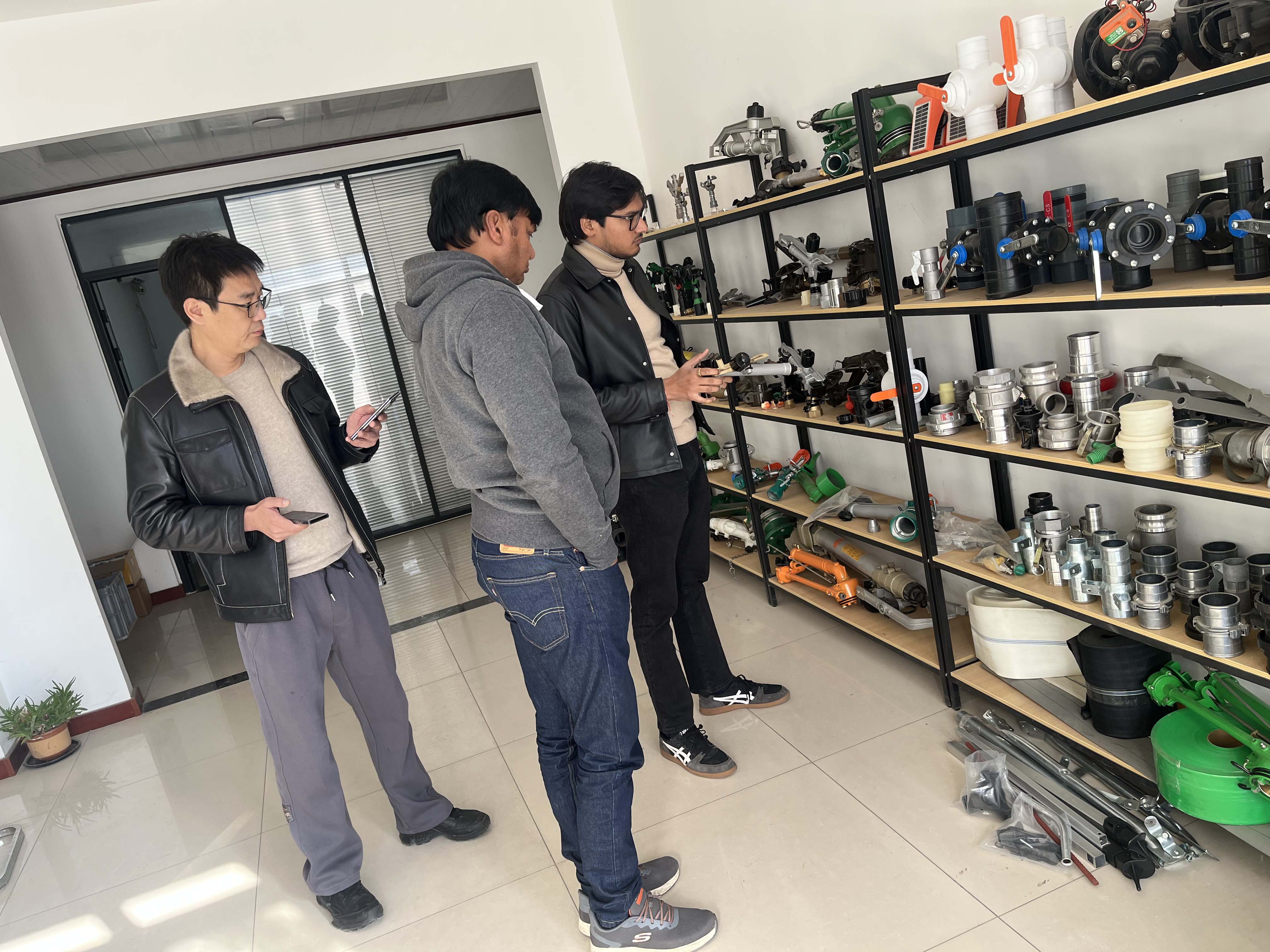 塔城NS40 涡轮喷枪获客户青睐 洽谈批量合作